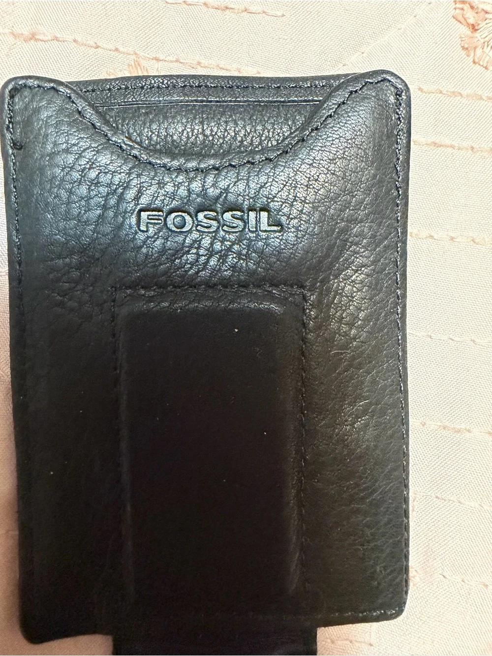 Fossil Men's Ingram Black Genuine Leather Minimalist Magnetic Card Case Wallet